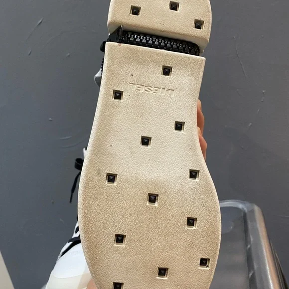 Never used diesel high cut shoes! Only tried at home. - Picture 3 of 7